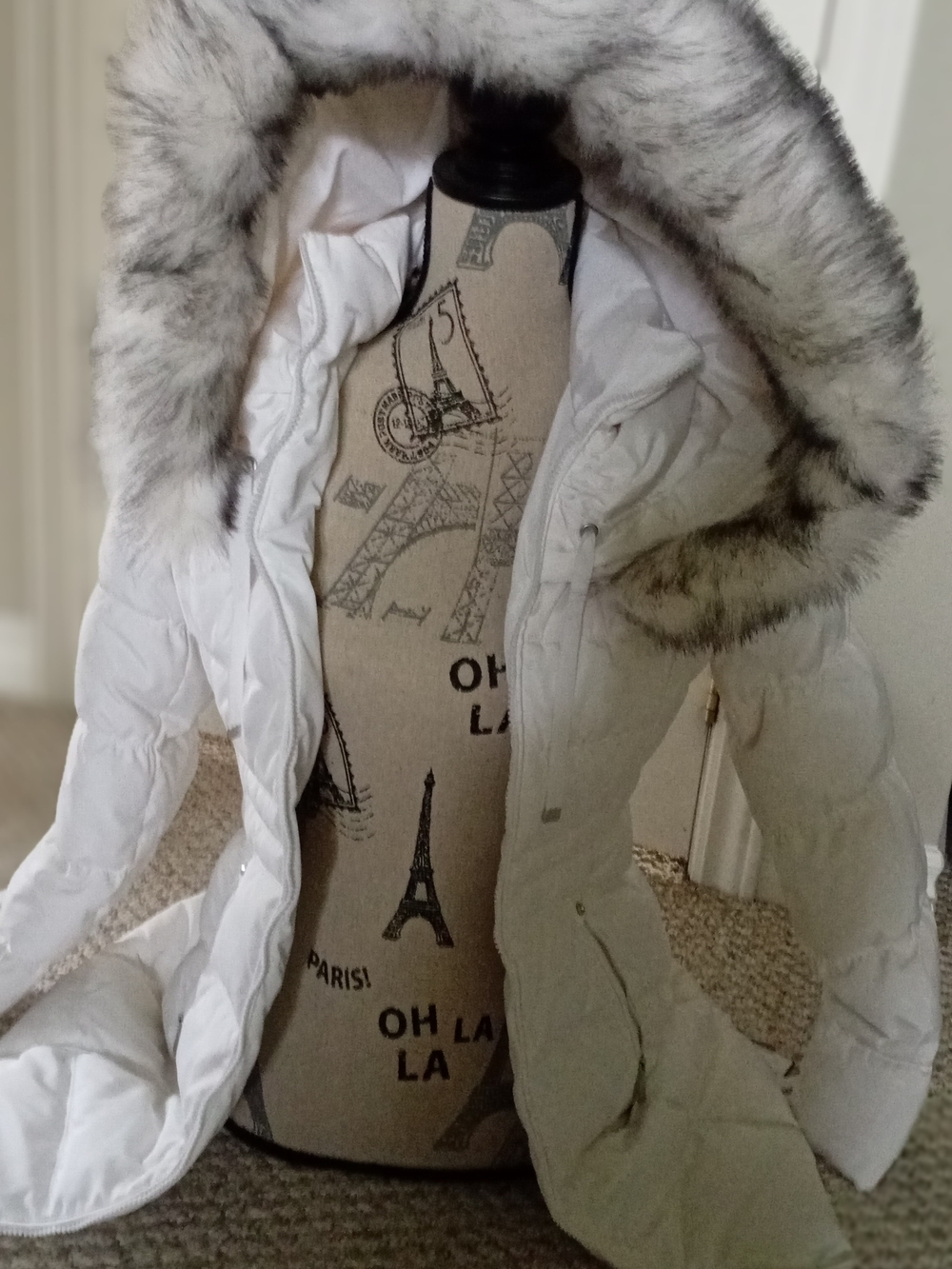 Laundry By Shelli Segal White Faux-Fur Trim Puffer Jacket